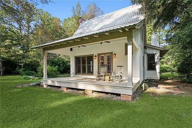 8.47 Acres of Land with Home for Sale in Covington, Louisiana