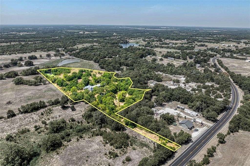 8 Acres of Residential Land for Sale in Leonard, Texas