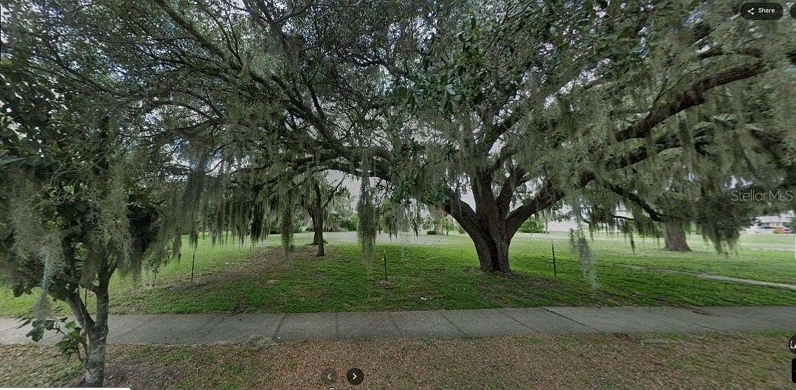 1.3 Acres of Land for Sale in Lake Wales, Florida