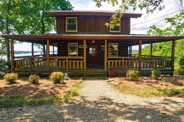 2.42 Acres of Land with Home for Sale in Waterloo, Alabama