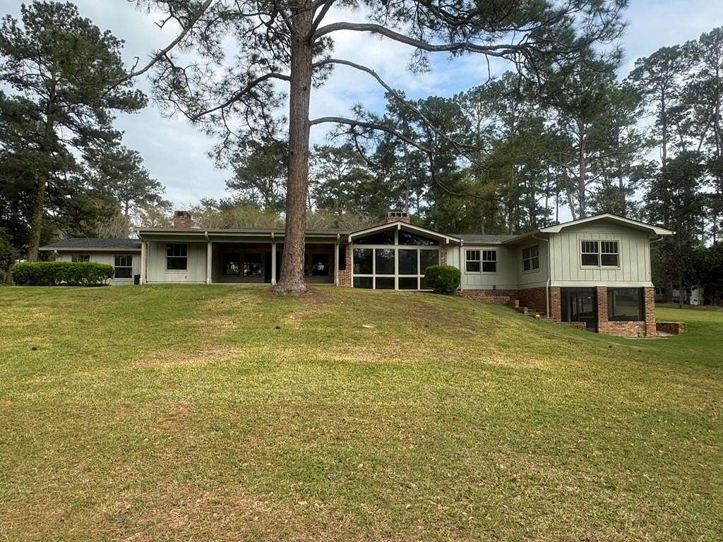 2.58 Acres of Land with Home for Sale in Cairo, Georgia