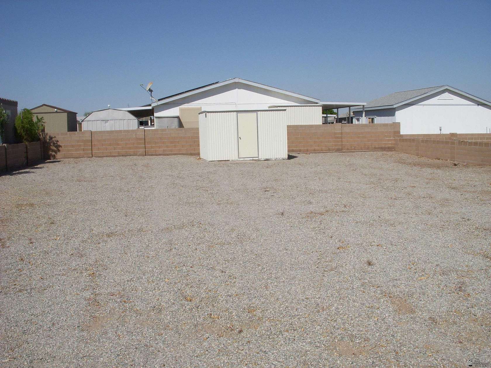 Improved Residential Land for Sale in Yuma, Arizona