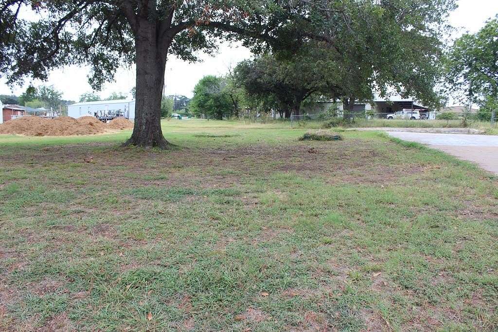 0.05 Acres of Residential Land for Sale in Kemp, Texas