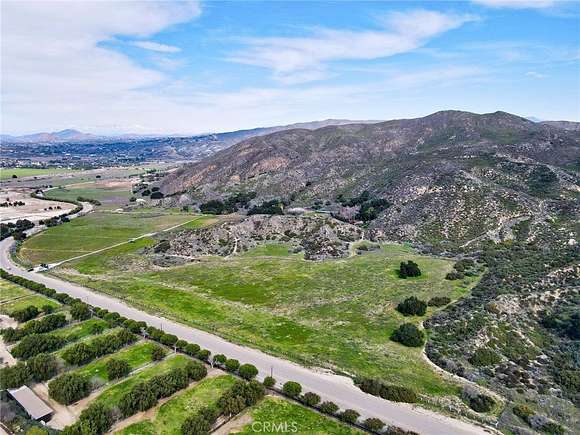 171.65 Acres of Agricultural Land with Home for Sale in Temecula, California