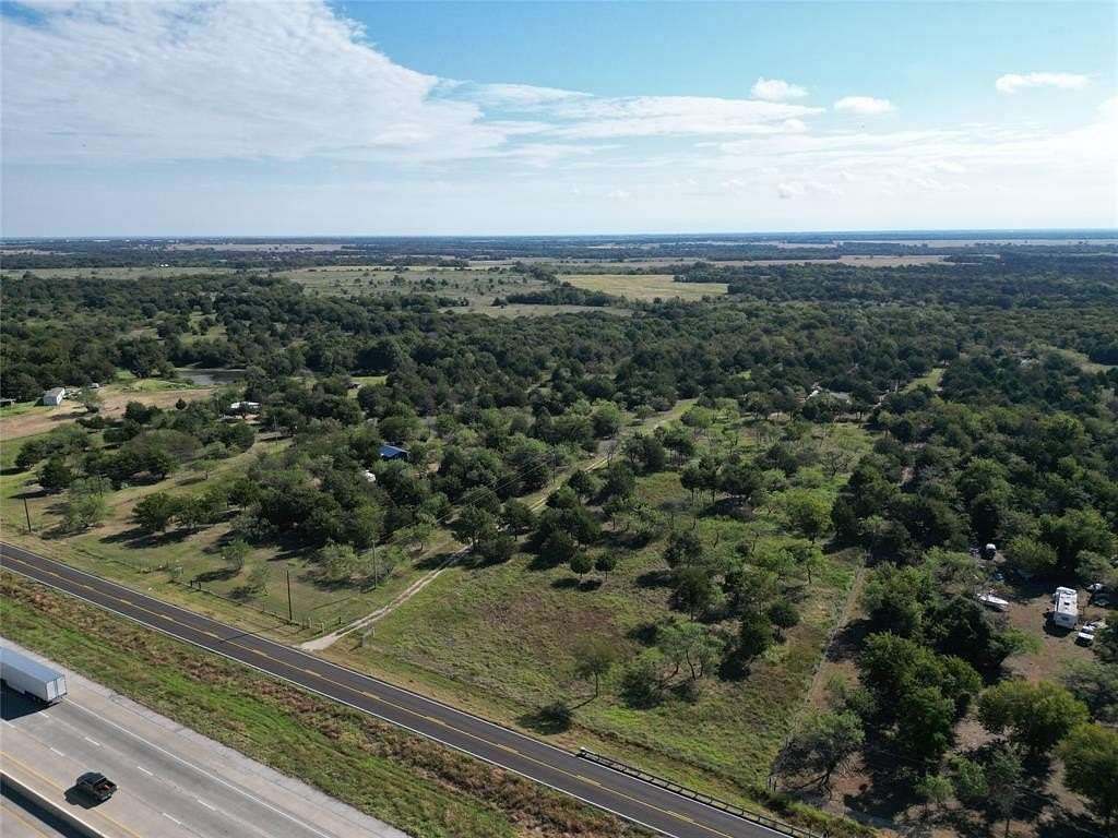 11.351 Acres of Land for Sale in Corsicana, Texas