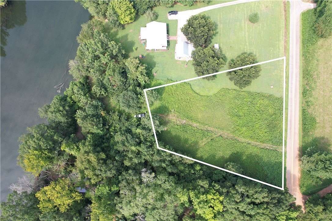 1.15 Acres of Residential Land for Sale in Westminster, South Carolina