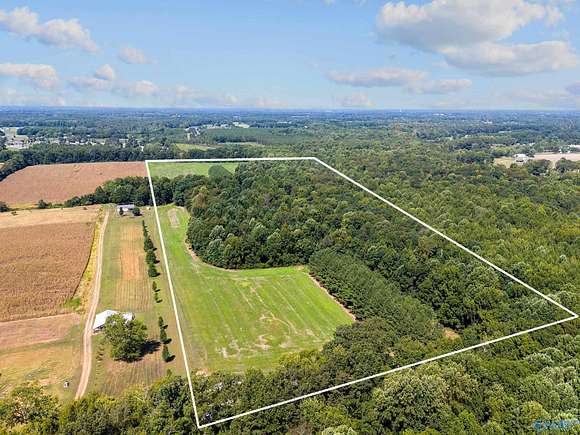 43 Acres of Land for Sale in Hazel Green, Alabama