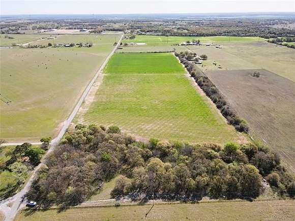 30 Acres of Land for Sale in Marietta, Oklahoma