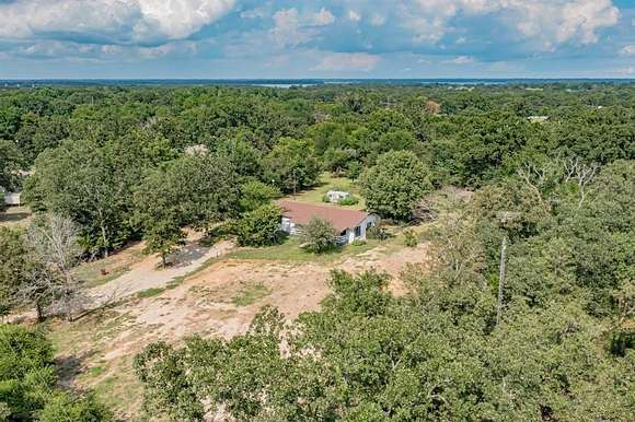 3.439 Acres of Residential Land with Home for Sale in Emory, Texas