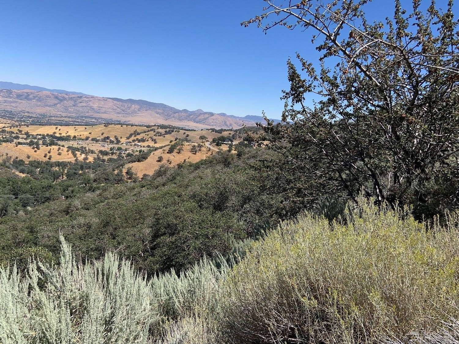 2.37 Acres of Residential Land for Sale in Tehachapi, California