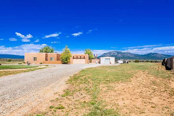 2.89 Acres of Residential Land with Home for Sale in Edgewood, New Mexico