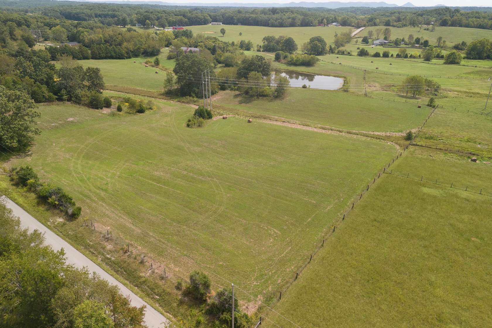 5 Acres of Residential Land for Sale in Winchester, Kentucky