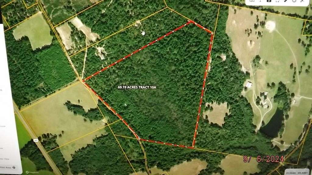 69.19 Acres of Recreational Land for Sale in Elkhart, Texas