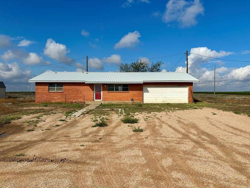 4.87 Acres of Residential Land with Home for Sale in O'Donnell, Texas