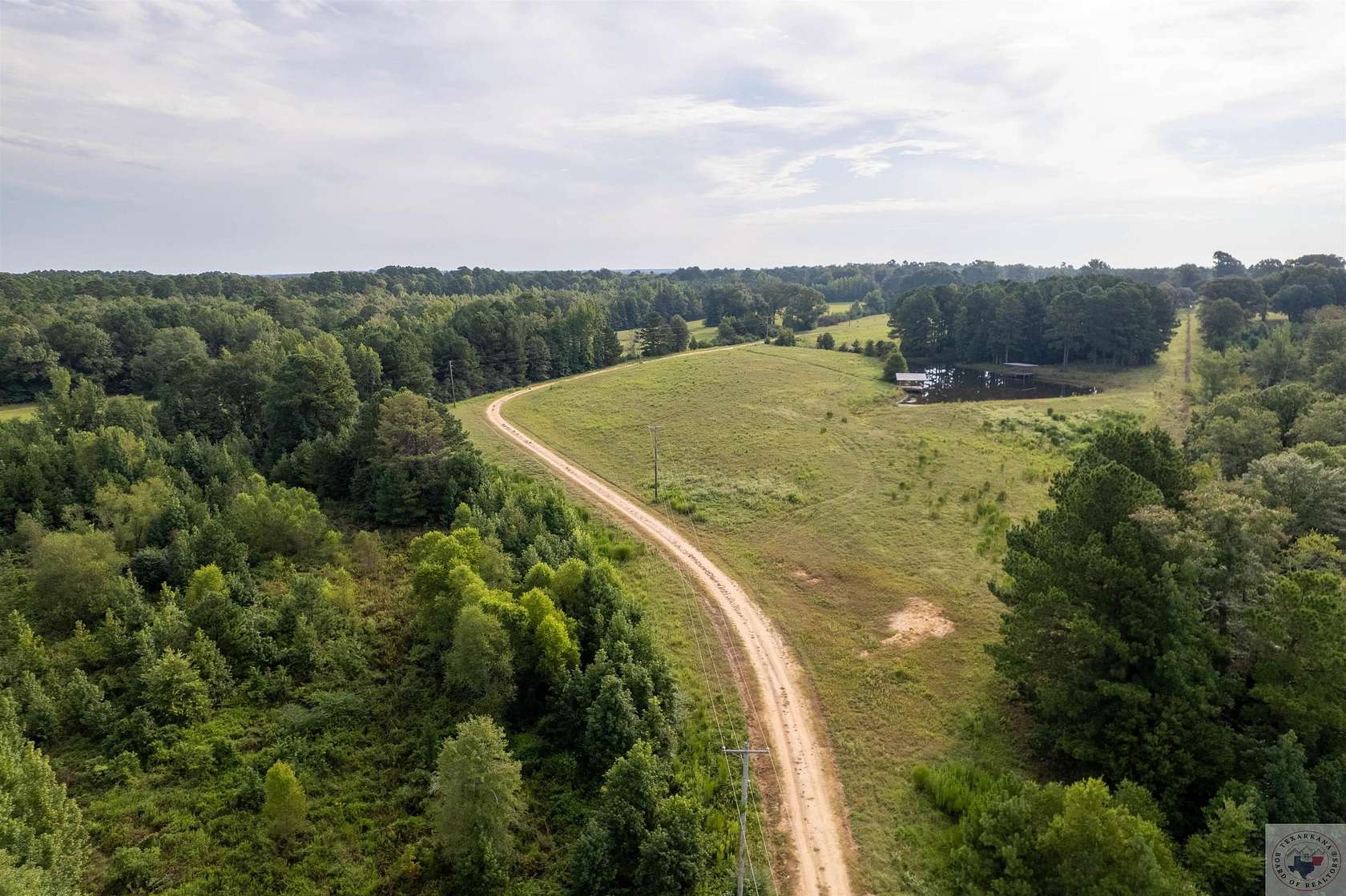 10 Acres of Residential Land for Sale in Atlanta, Texas