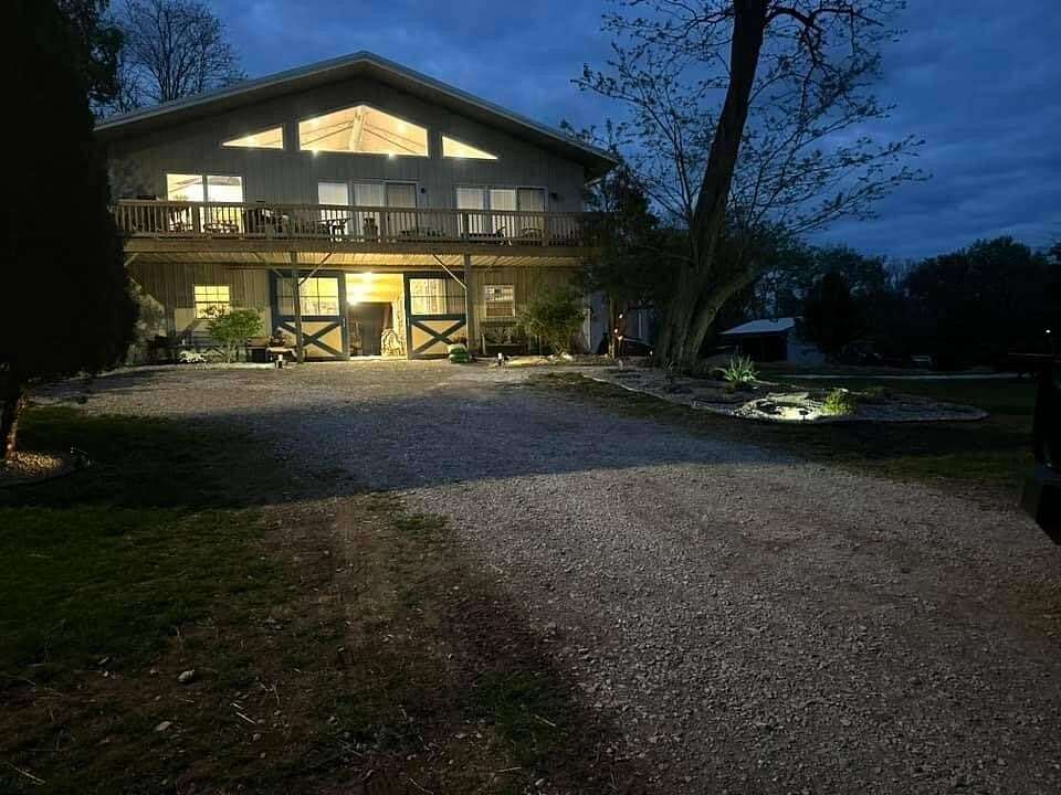 37 Acres of Agricultural Land with Home for Sale in Paris, Kentucky