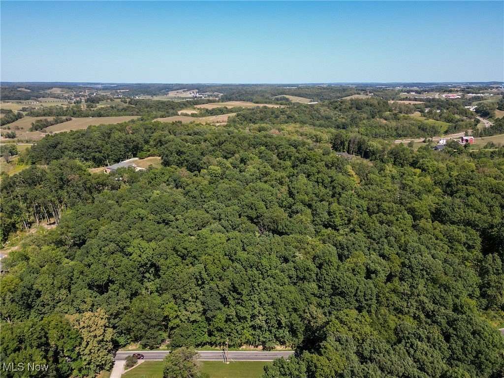 3.474 Acres of Residential Land for Auction in Walnut Creek, Ohio