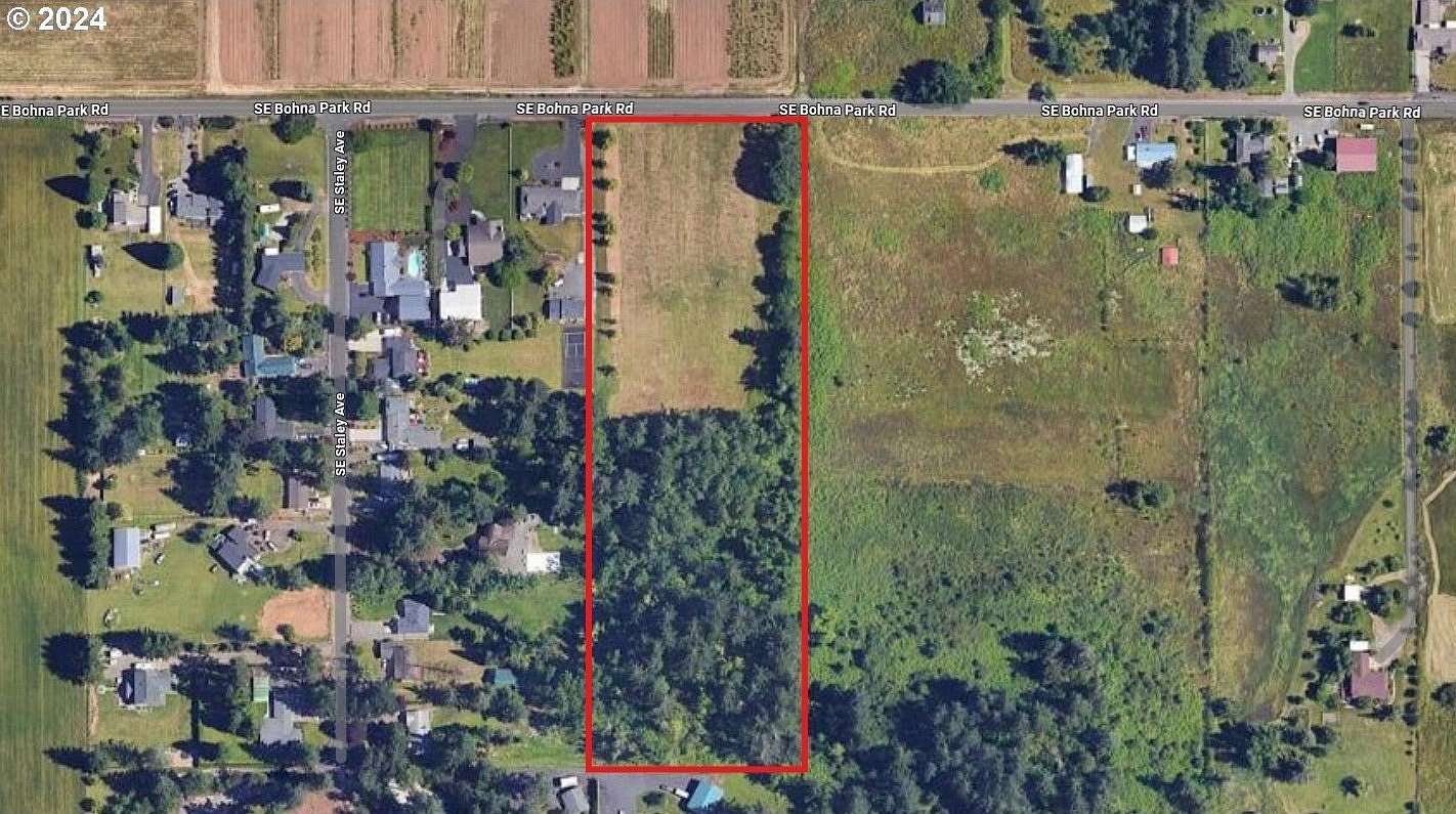 7.83 Acres of Residential Land with Home for Sale in Damascus, Oregon