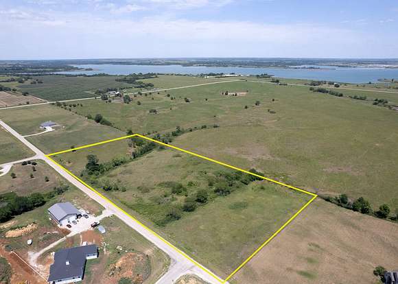 8.5 Acres of Residential Land for Sale in Burlington, Kansas