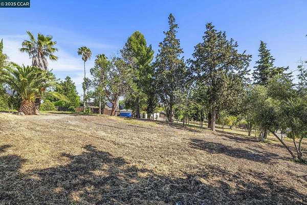 1.37 Acres of Residential Land for Sale in Concord, California