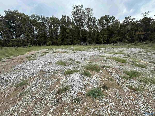 7 Acres of Commercial Land for Sale in New Hope, Alabama