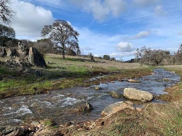 24 Acres of Agricultural Land for Sale in Angels Camp, California