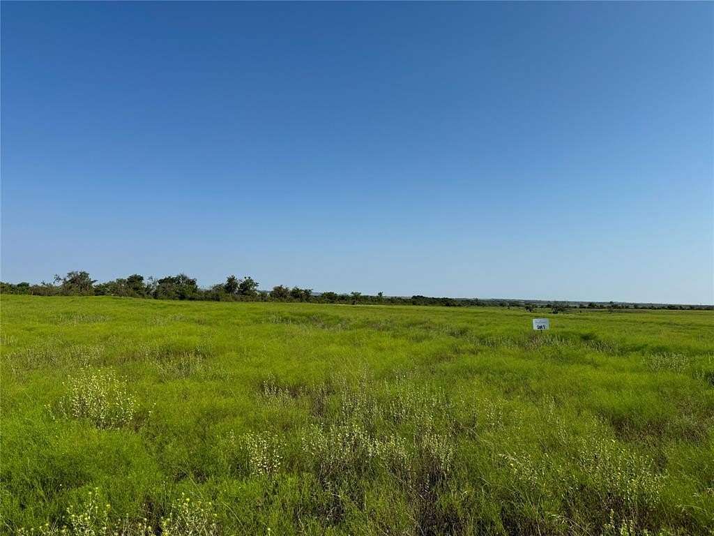 10.01 Acres of Land for Sale in Hamilton, Texas