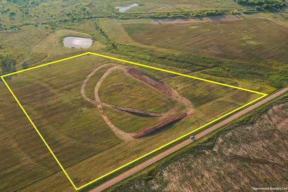 15 Acres of Land for Sale in Viola, Kansas