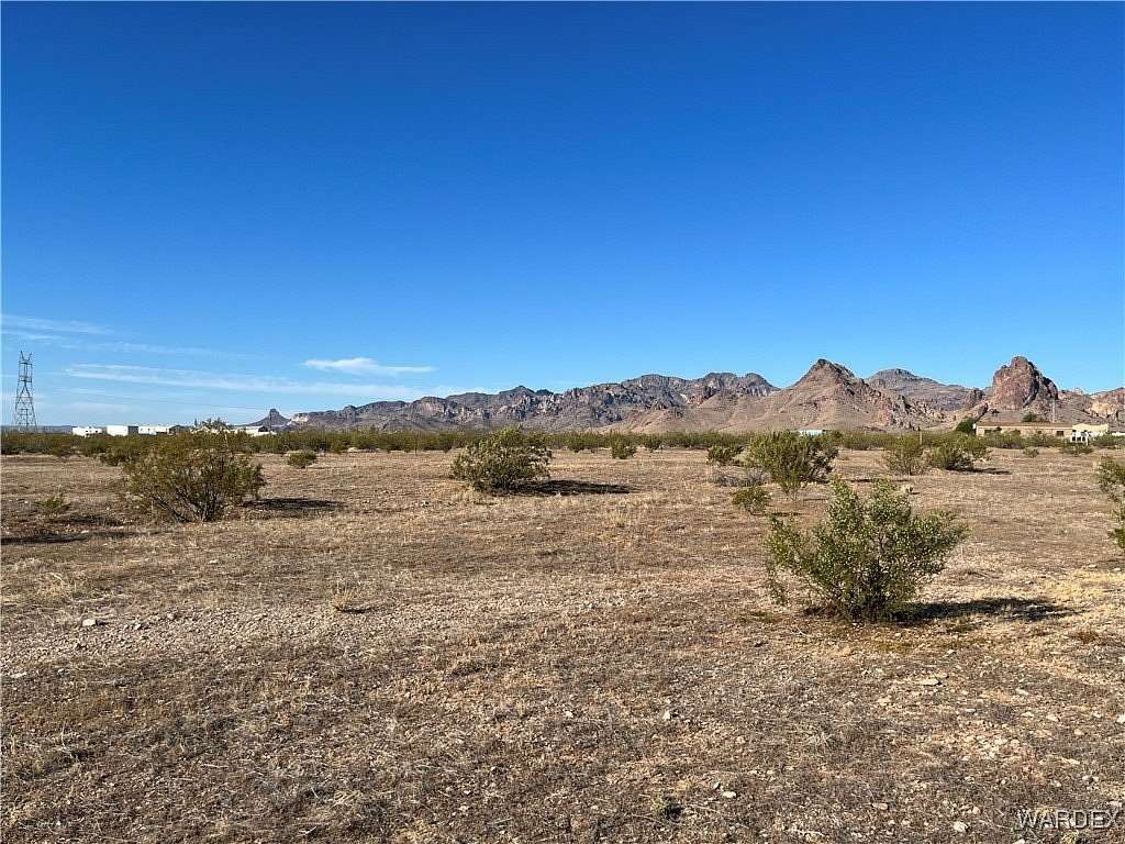 1.25 Acres of Residential Land for Sale in Golden Valley, Arizona