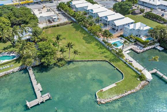 Residential Land for Sale in Upper Matecumbe Key, Florida