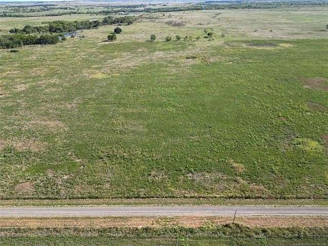 10 Acres of Residential Land for Sale in Vinita, Oklahoma