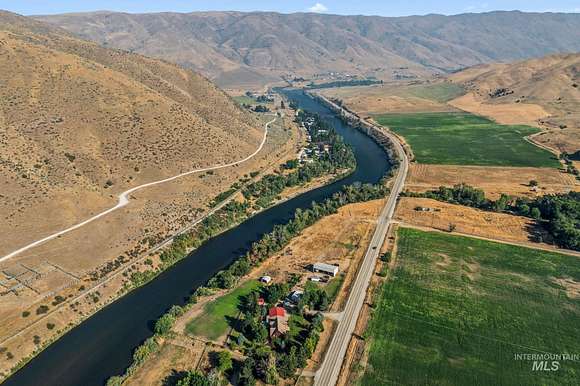 6.96 Acres of Improved Mixed-Use Land for Sale in Horseshoe Bend, Idaho