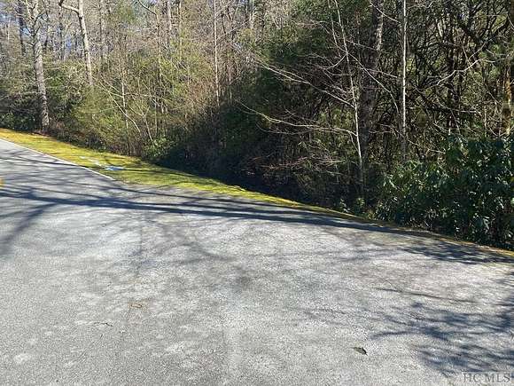 4.44 Acres of Land for Sale in Lake Toxaway, North Carolina