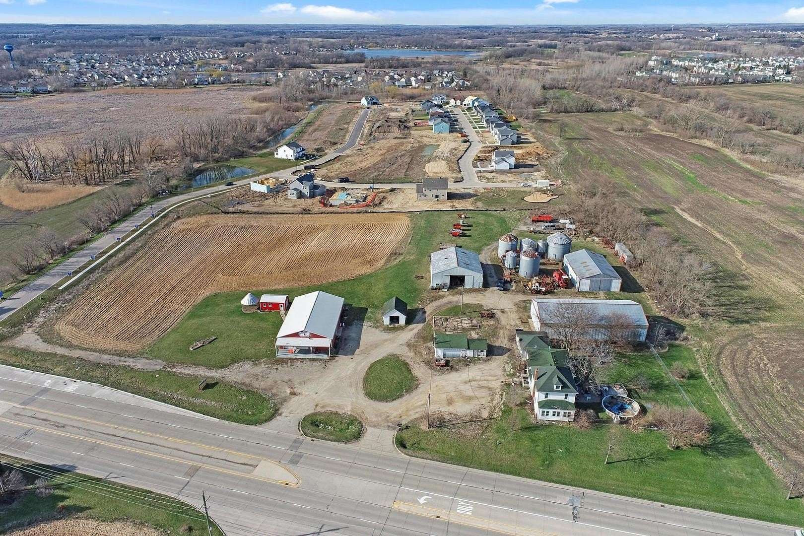 5 Acres of Commercial Land for Sale in Lakemoor, Illinois