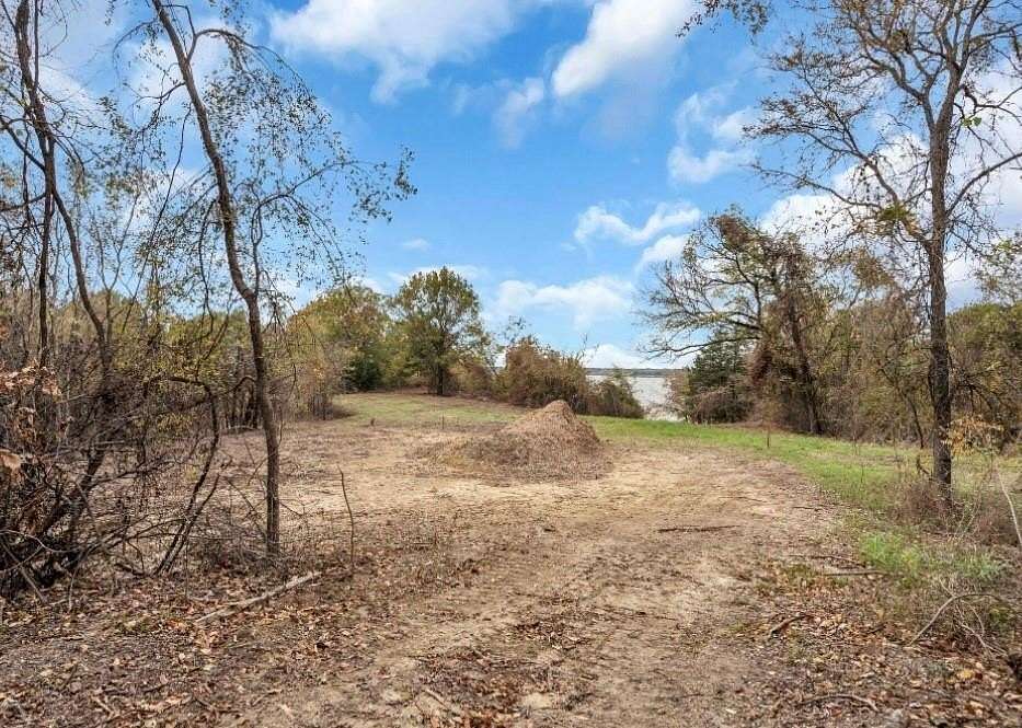 0.352 Acres of Land for Sale in Lone Oak, Texas