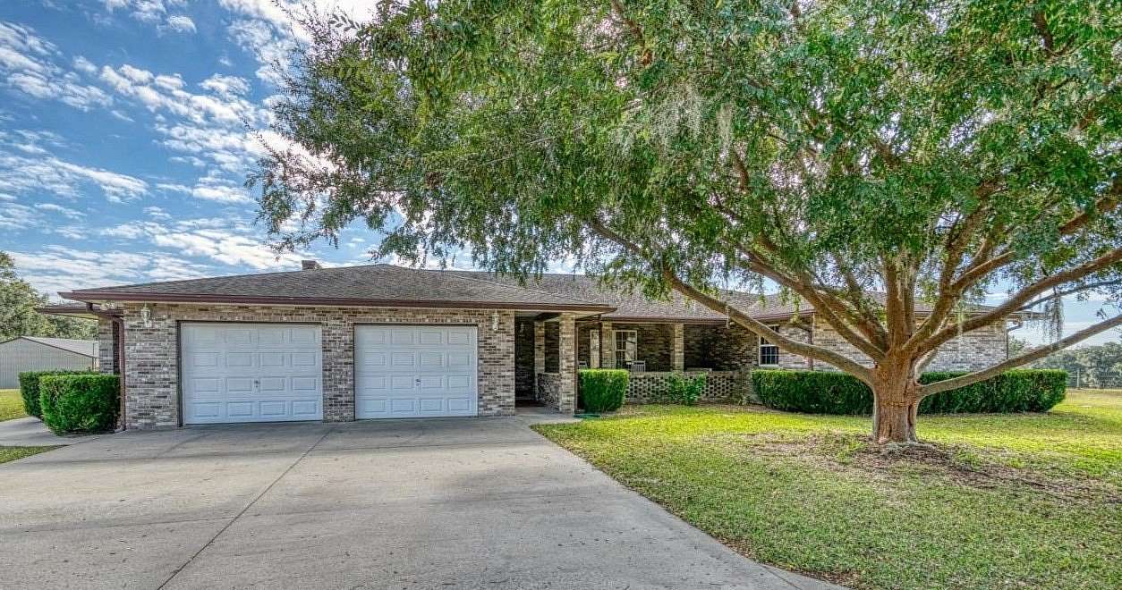92.8 Acres of Land with Home for Sale in Greenville, Florida
