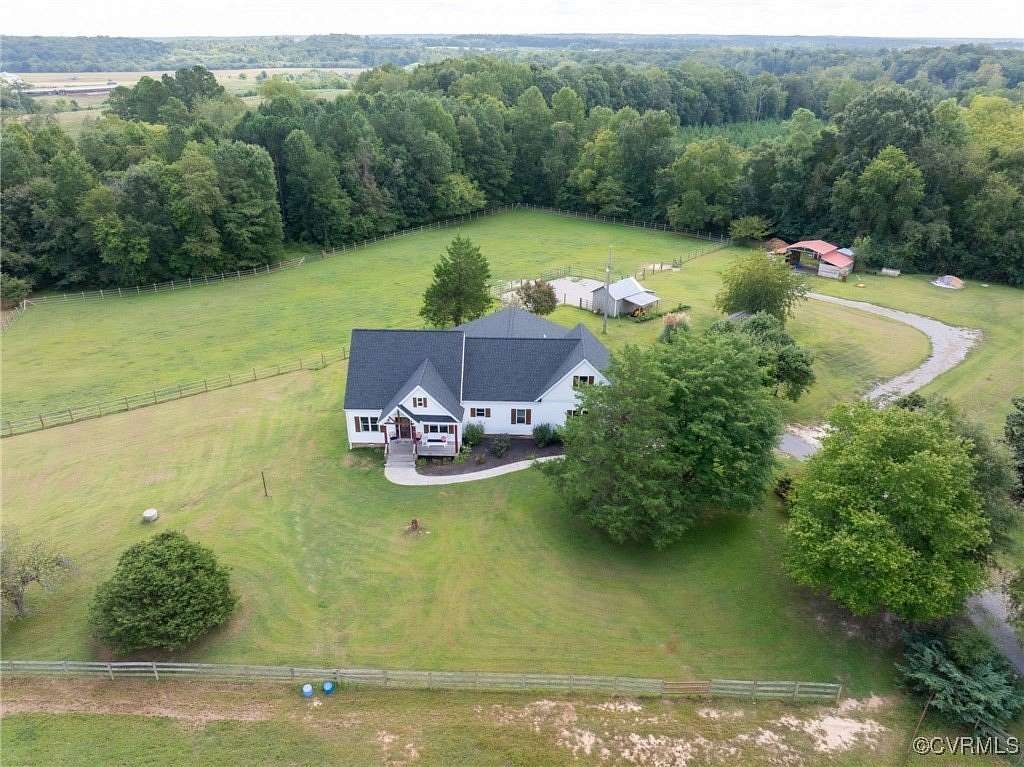 5.92 Acres of Residential Land with Home for Sale in Amelia Court House, Virginia