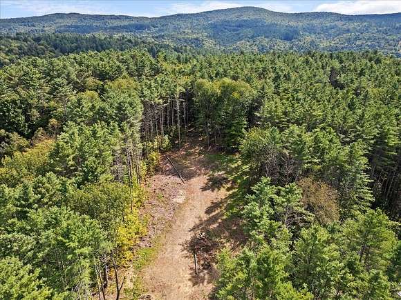 2.08 Acres of Residential Land for Sale in Middlesex, Vermont