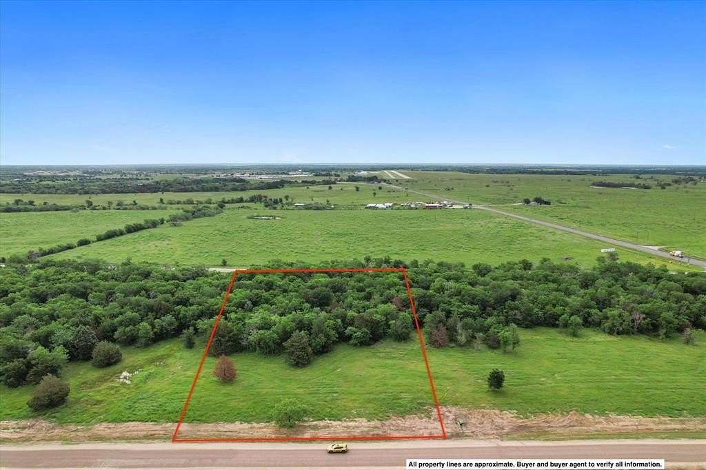 2.59 Acres of Residential Land for Sale in Corsicana, Texas