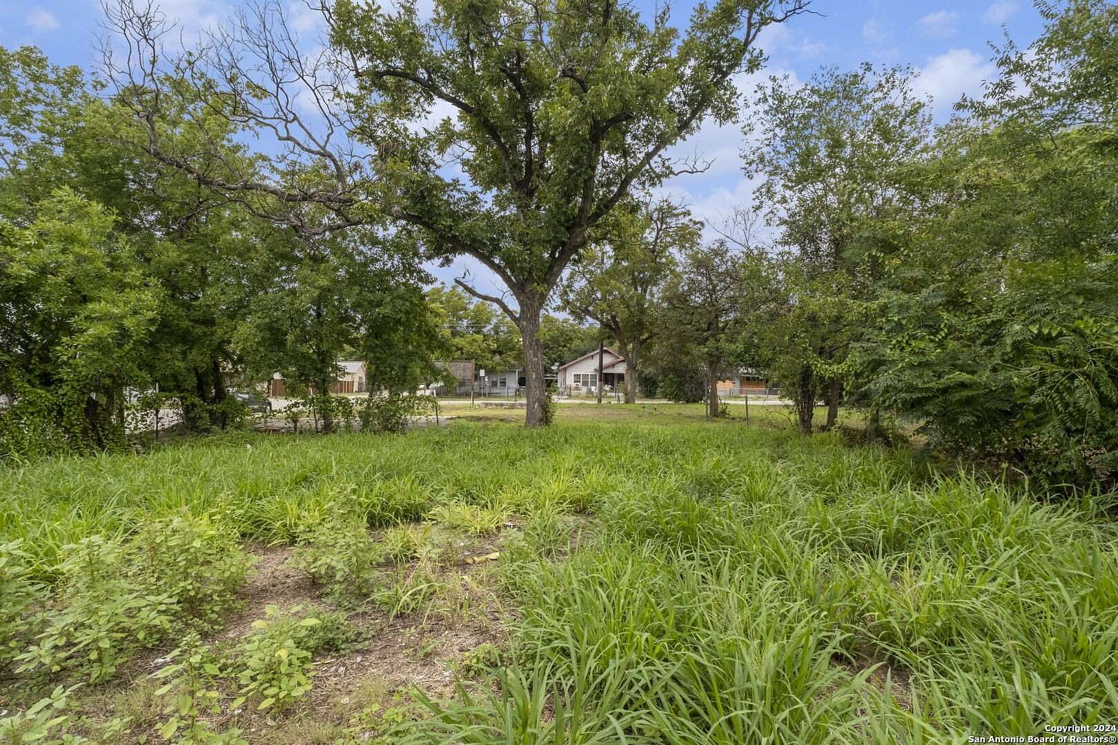 0.07 Acres of Mixed-Use Land for Sale in San Antonio, Texas