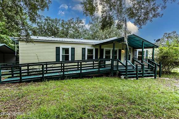 2.32 Acres of Residential Land with Home for Sale in Keystone Heights, Florida