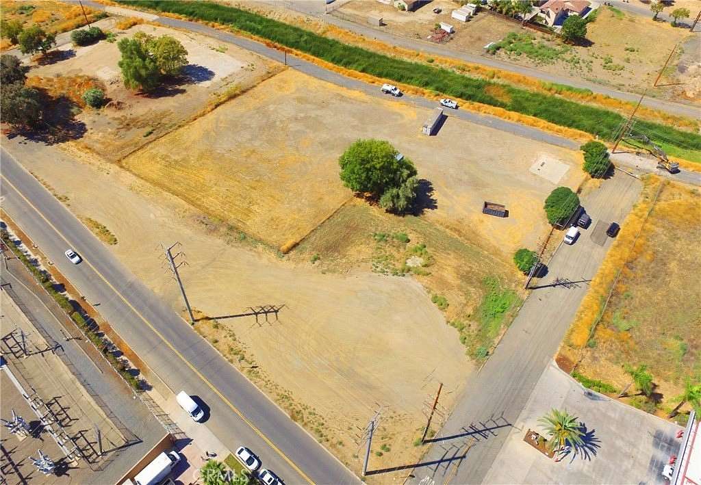 0.62 Acres of Commercial Land for Sale in Lake Elsinore, California