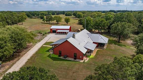 11 Acres of Land with Home for Sale in Whitesboro, Texas