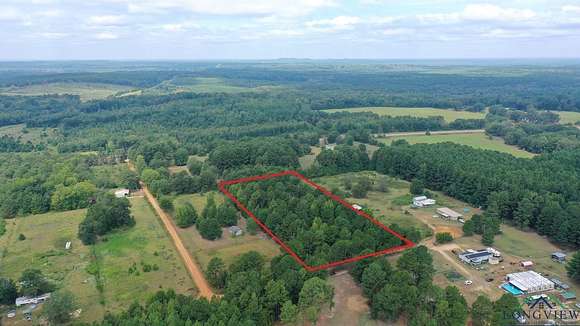 3.1 Acres of Residential Land for Sale in Douglassville, Texas