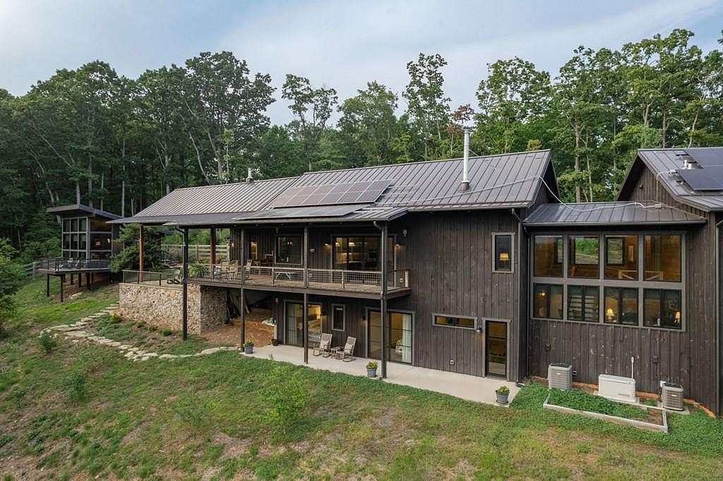 10.76 Acres of Land with Home for Sale in Ellijay, Georgia