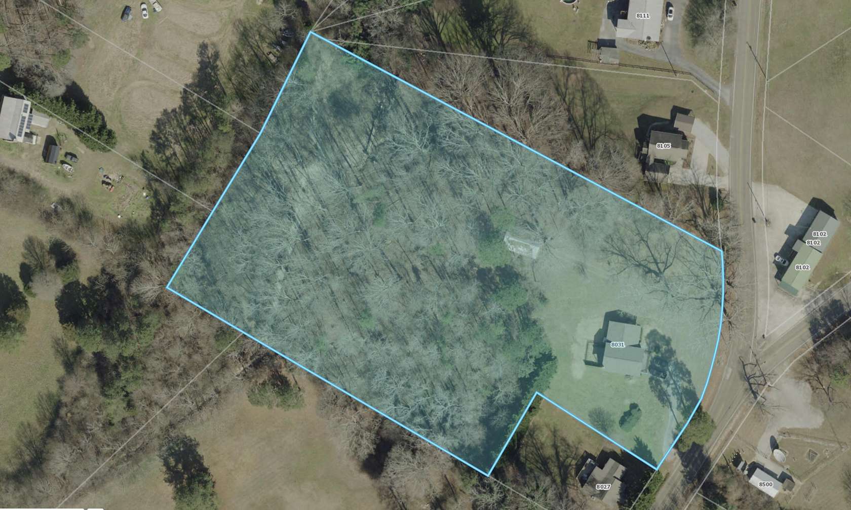 4.16 Acres of Residential Land with Home for Sale in Hixson, Tennessee