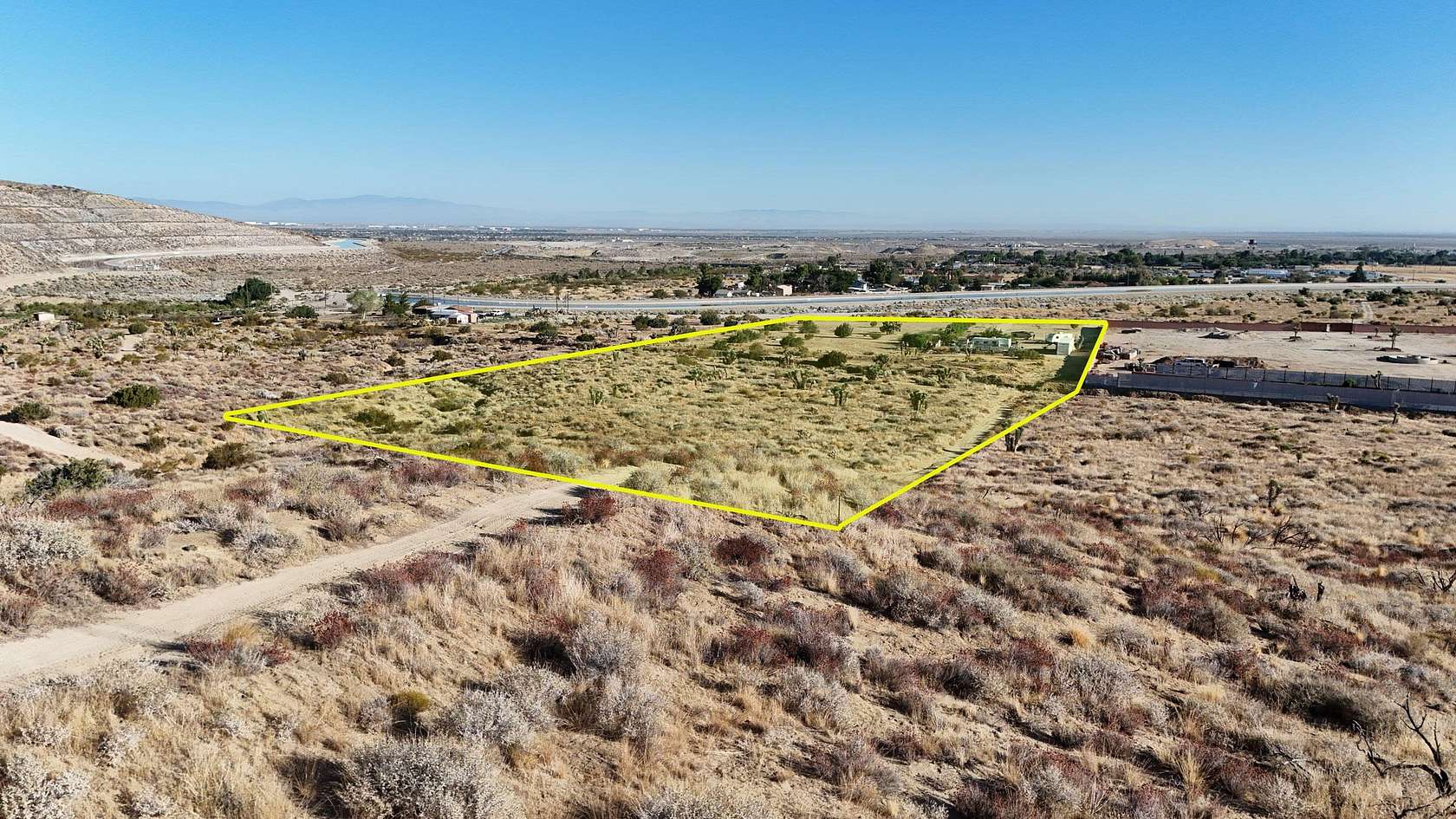 8.56 Acres of Mixed-Use Land for Sale in Palmdale, California