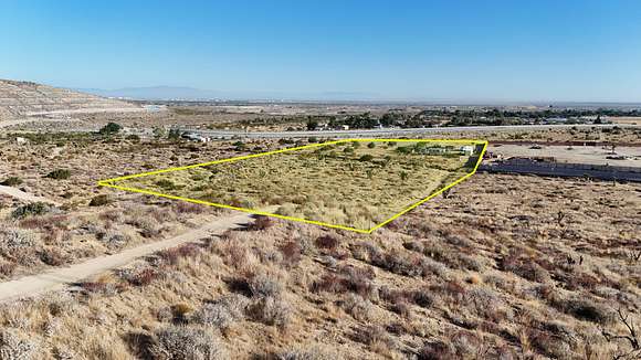 8.56 Acres of Mixed-Use Land for Sale in Palmdale, California