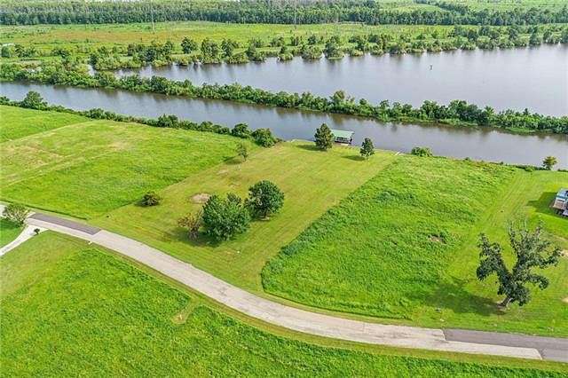 1.22 Acres of Residential Land for Sale in Madisonville, Louisiana