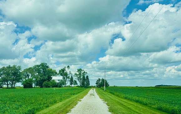 8.257 Acres of Residential Land with Home for Sale in Loda, Illinois